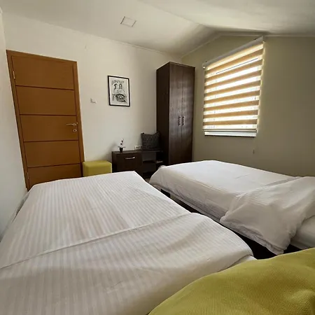 Guest house Sobe I R *